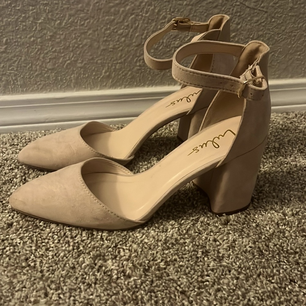 Cute and comfortable heels!